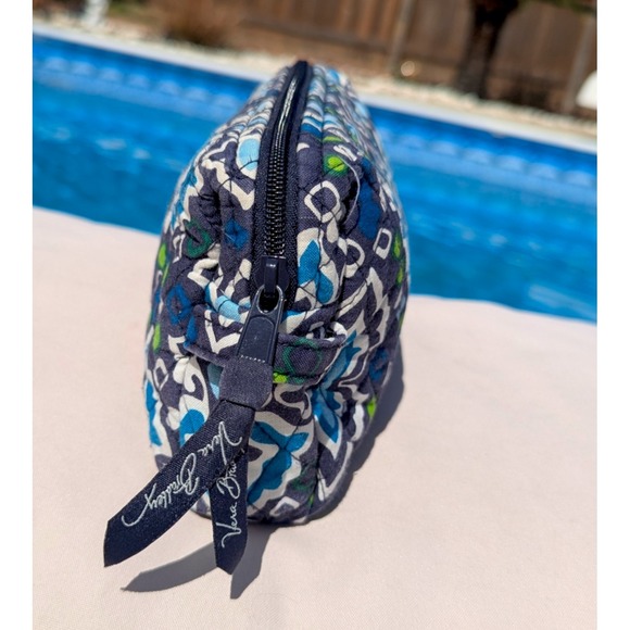 Vera Bradley Ink Blue Blush & Brush Cosmetic Makeup Case Quilted Travel Bag - Picture 3 of 4